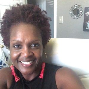 Meet your Posher, Sharon